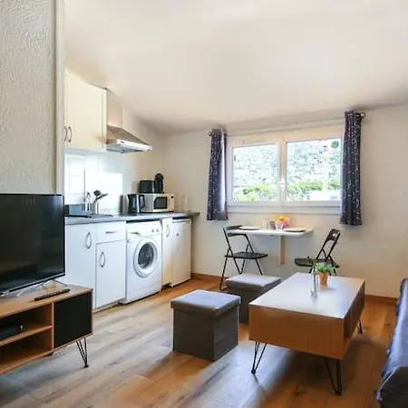 Intime Proche Gare Apartment *